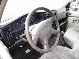 2001 Toyota Tacoma SR5 Burgundy Standard Cab 2.7L MT 4WD #Z23457